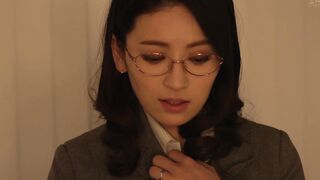 MOND-249 [中文字幕] 紗々原ゆり - 與暗戀的女上司一起